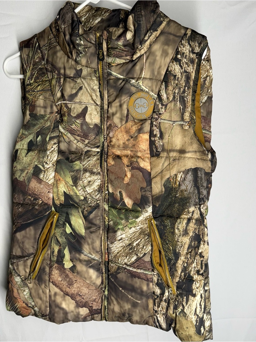 🔥 Girls With Guns (GWG) Women's Camouflage Puffer Vest - Size Large 🔥